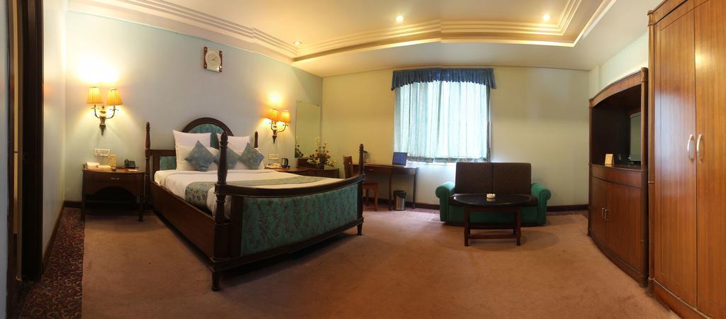 Hotel Grand International Rāipur Extérieur photo