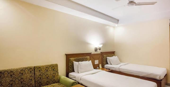 Hotel Grand International Rāipur Extérieur photo