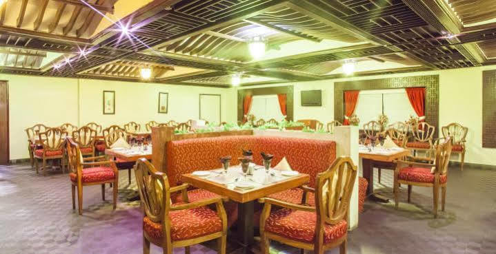 Hotel Grand International Rāipur Extérieur photo