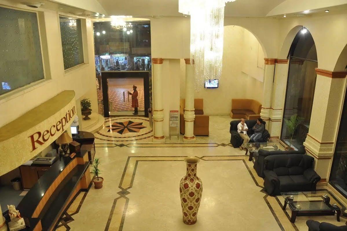 Hotel Grand International Rāipur Extérieur photo
