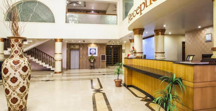 Hotel Grand International Rāipur Extérieur photo
