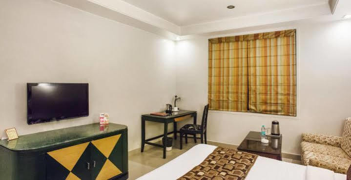 Hotel Grand International Rāipur Extérieur photo